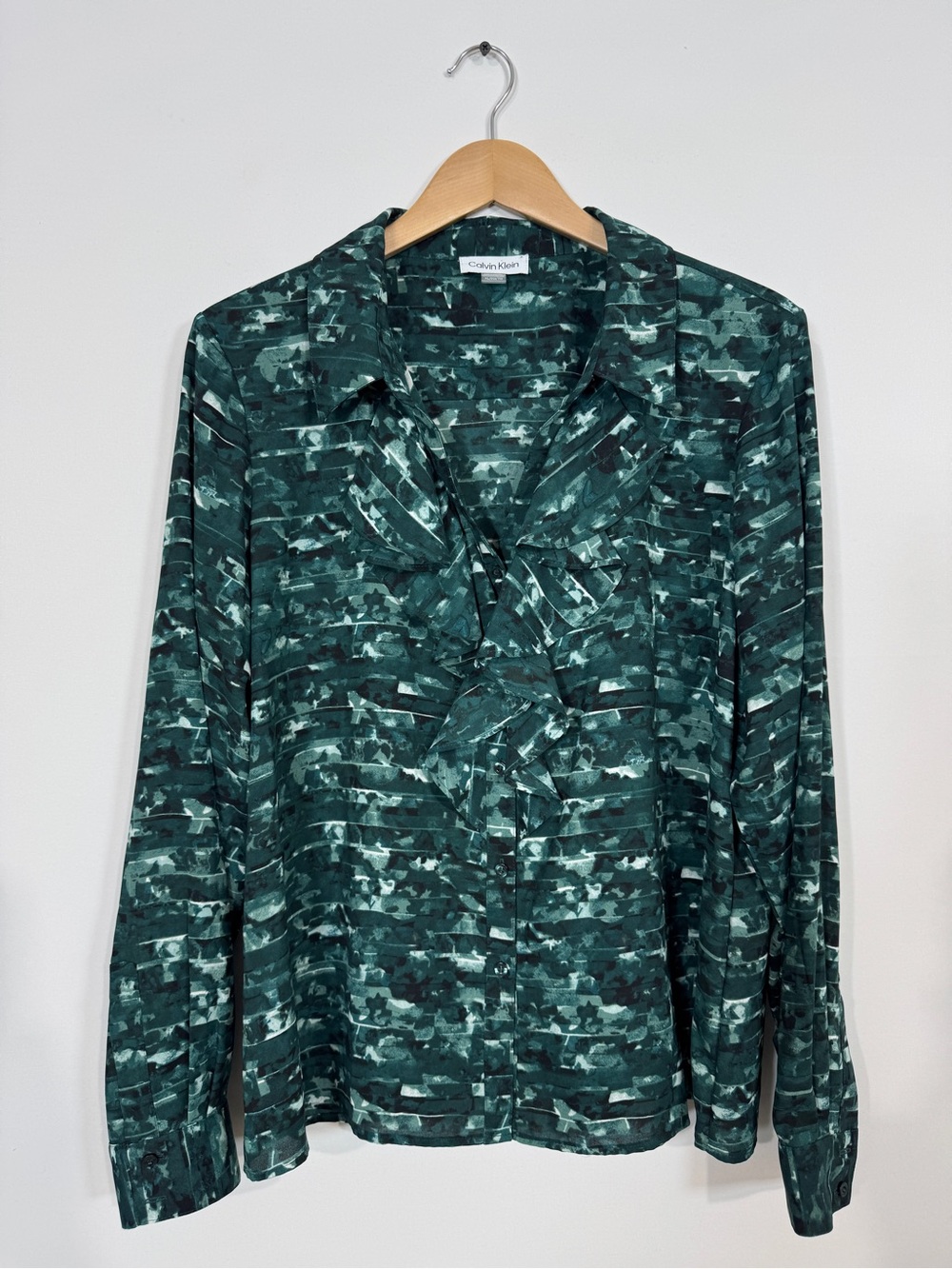 WSH136 {Calvin Klein} Teal Green Blue Printed Ruffle Front Button Down Blouse